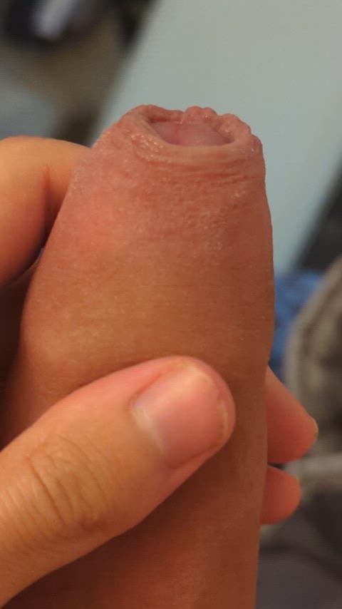 (20) Sliding up and down