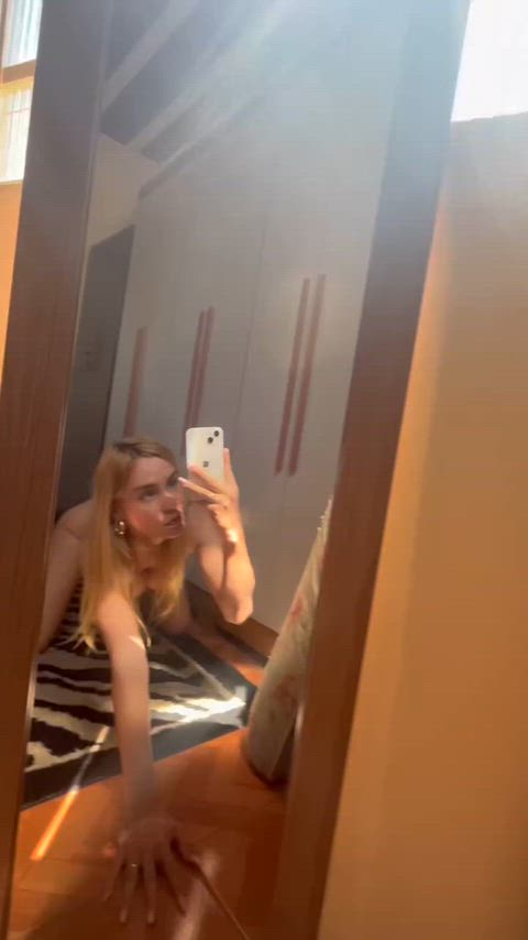 Be honest, could you handle a petite freak like me?