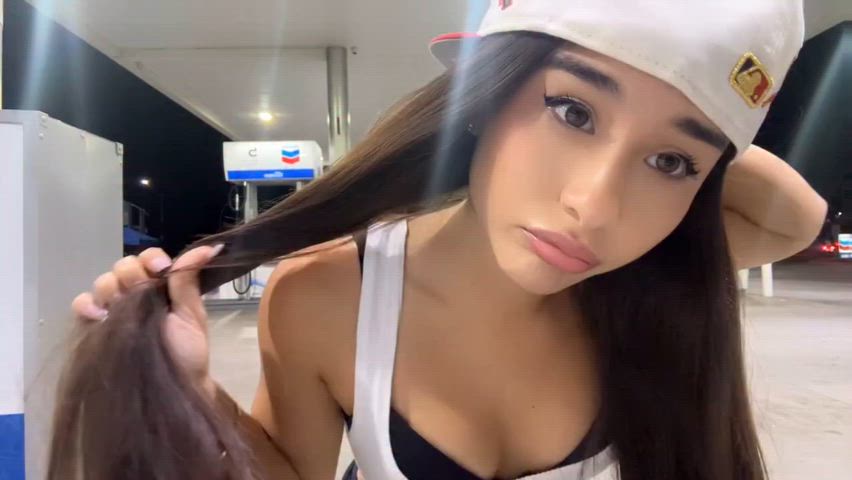 Alahna Ly is so hot😍