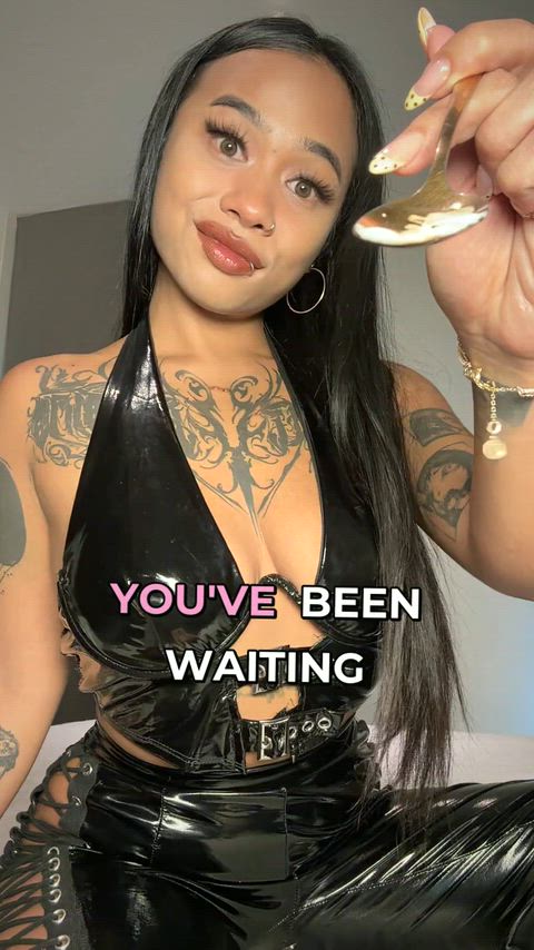 hey you, craving my curves tonight? come closer