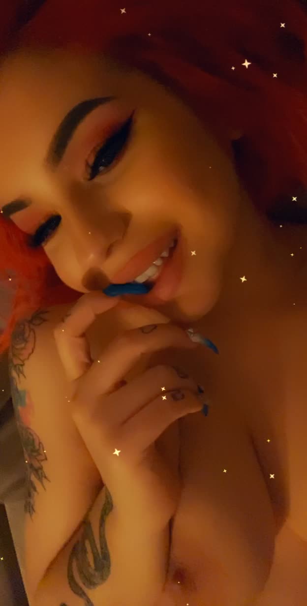 ❤️ Hey bby 😘. Stop Scrolling! Dm me! Don’t let me play all alone now when im so horny!!Available for custom  and other requests.