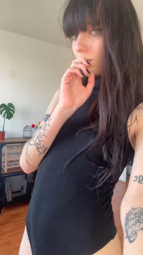 Do you wanna take turns sucking each other? 😏