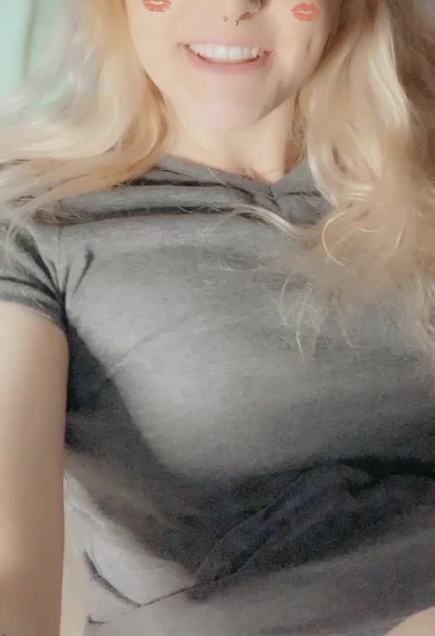 Do you like my wet spot? 😻💦🌸✨