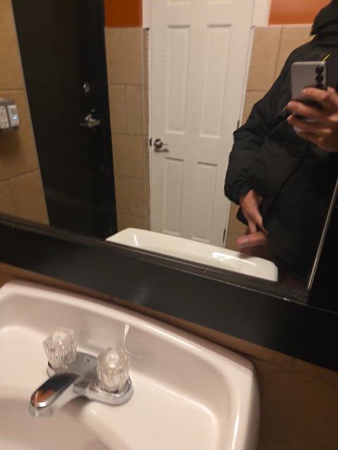 I love pissing with a hard on