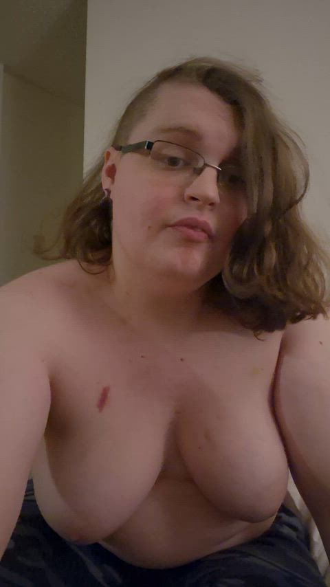 Let this Punk Bunny yap about the gift a fan got her. (Spoiler, it's a MtG Commander deck.)