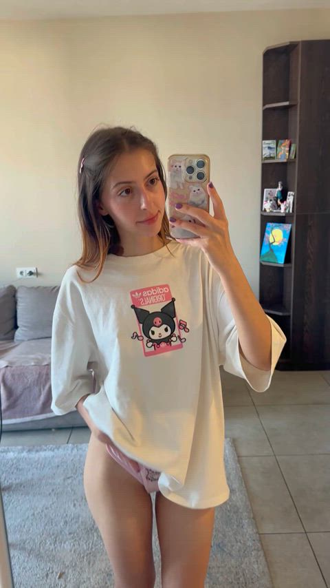 Flat boobs are the epitome f coolness