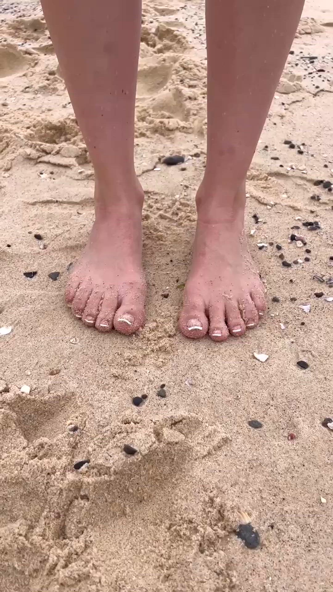 I’ll be at the beach everyday this summer! [GIF]