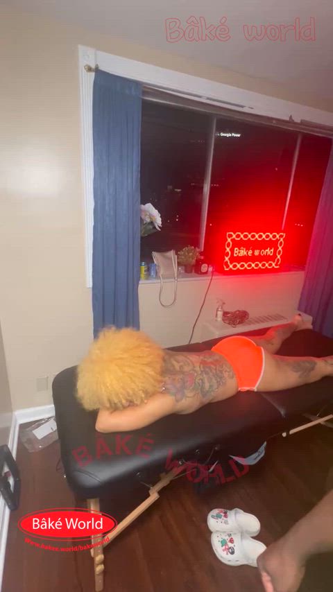 if i massage you, can my friend touch too, 4 hands massage