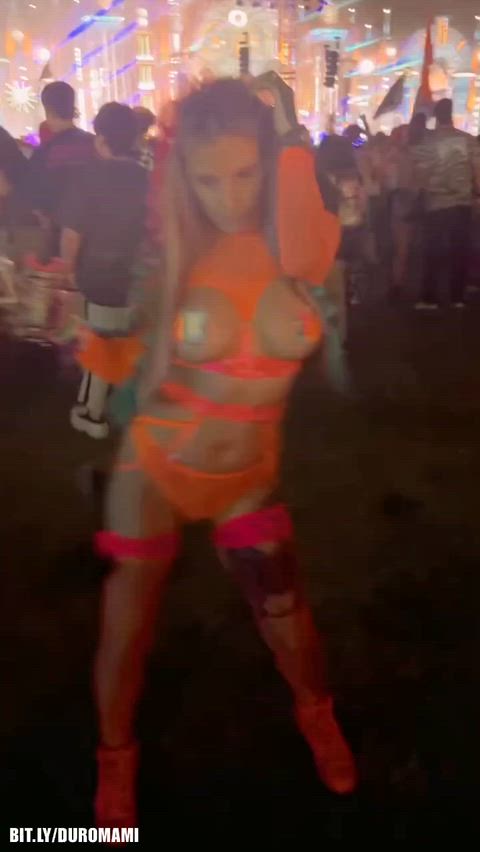 Amateur Ass Bimbo Dancing Exhibitionist Festival Flashing Hotwife Public Pussy Porn GIF by duromami