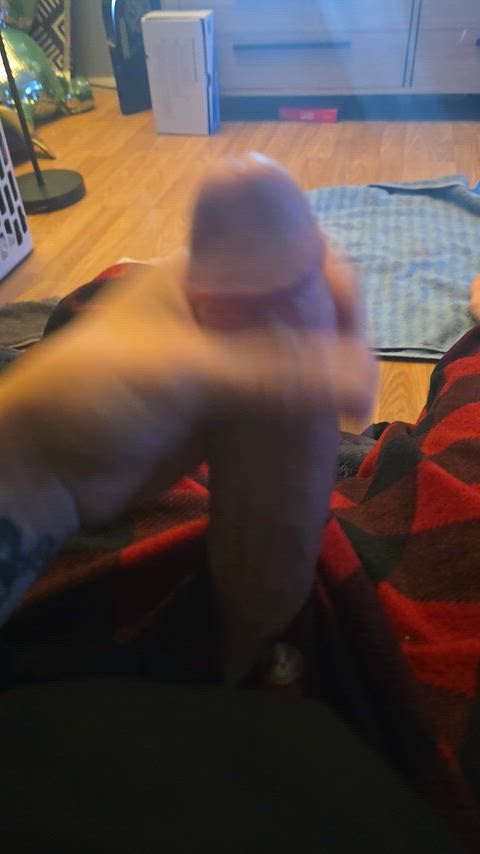 [30] Cumming after playing around with my big cock cum check me out