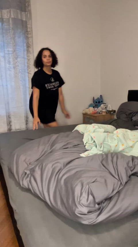 Me trying the viral TikTok trend but Naked😈