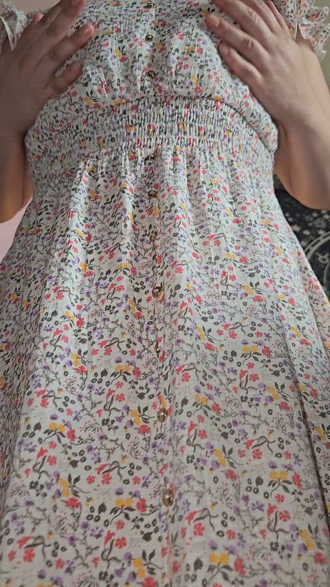 I am obsessed with summer dress hehe