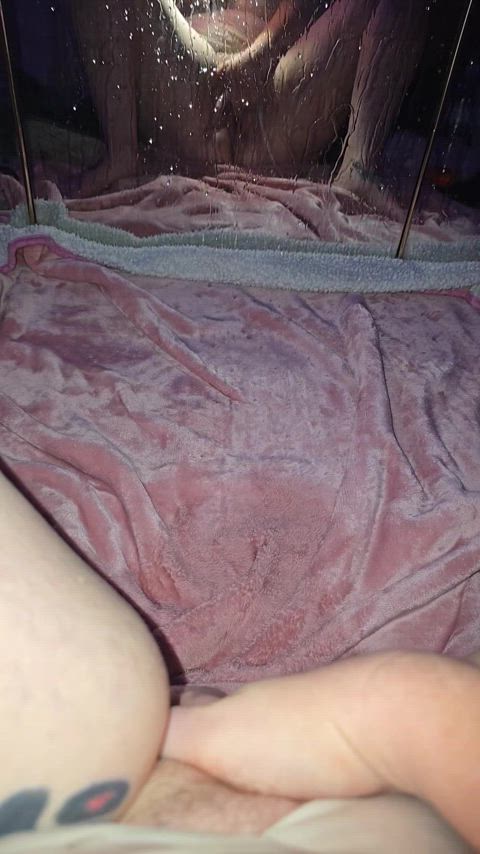 Anyone need their windows washed 😏