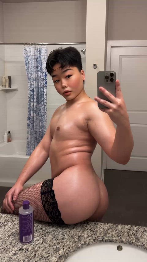 Welcome to massage parlor sir,  are you here for the full body Swedish?