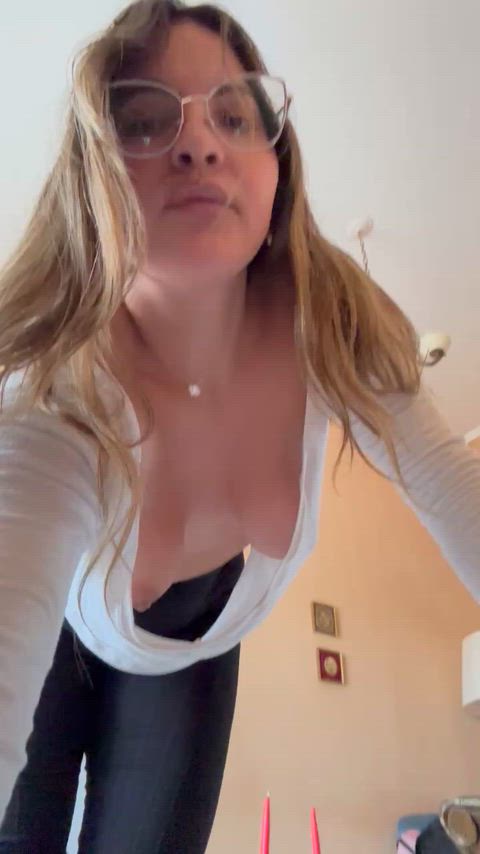 being braless is the comfiest thing ever