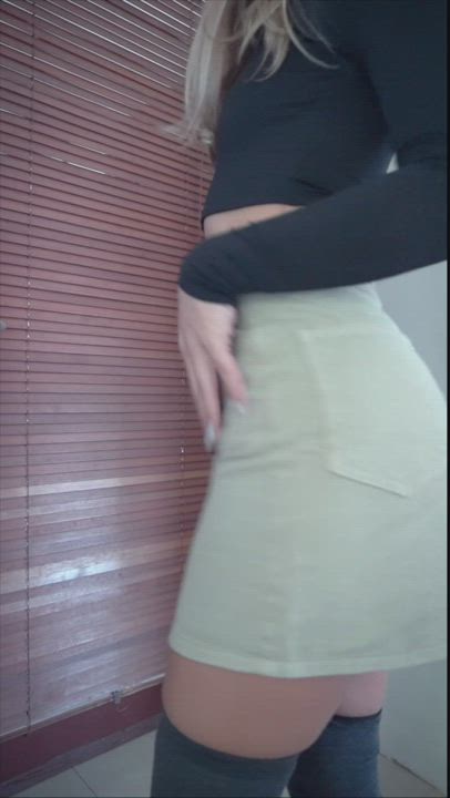 Shorty with a booty