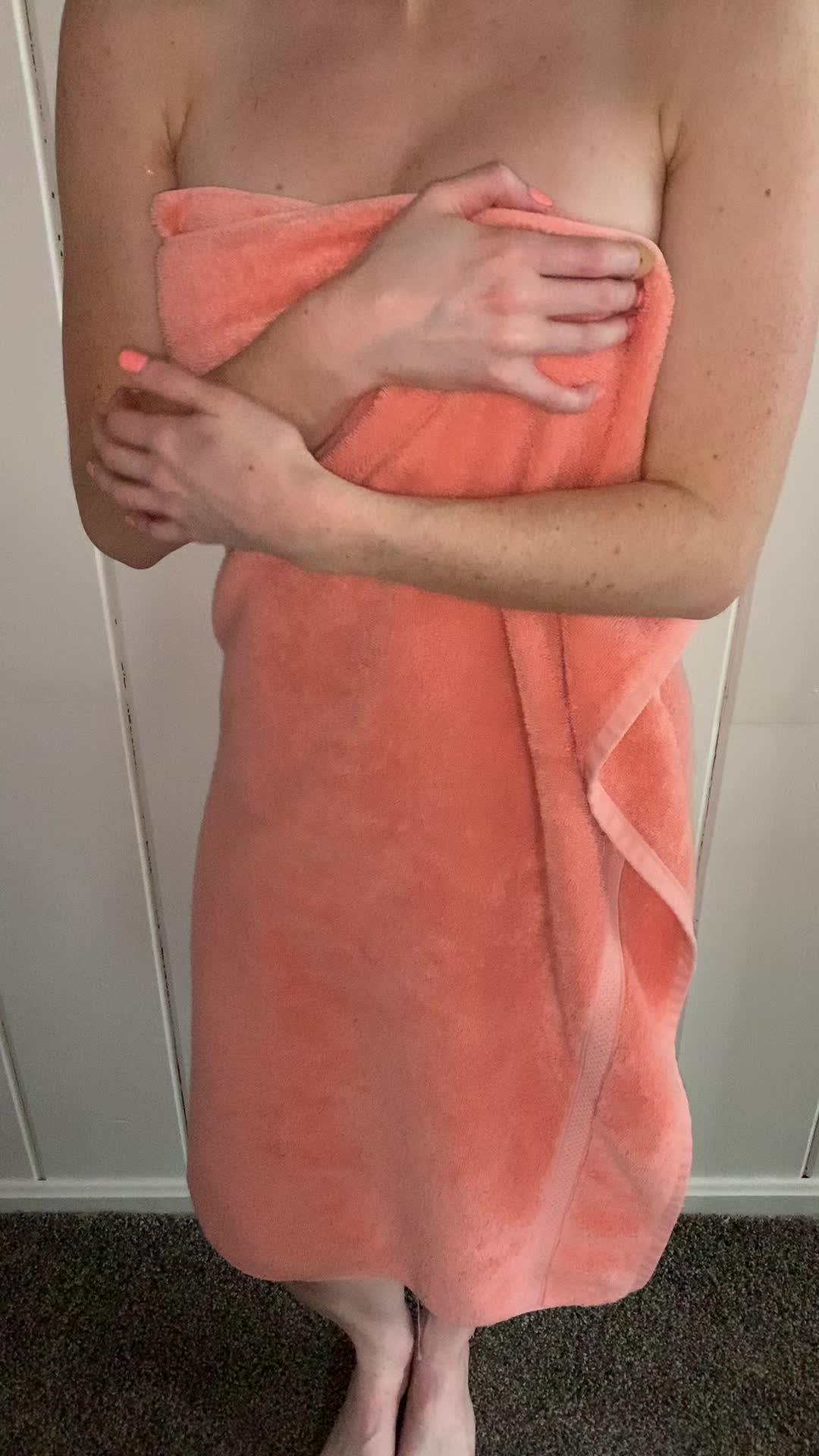 Towel drop 🔥