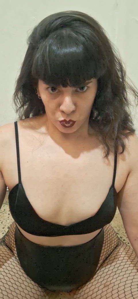 Open your mouth wide, this is just a sample slave... π«¦ππ§ββοΈ thumbnail