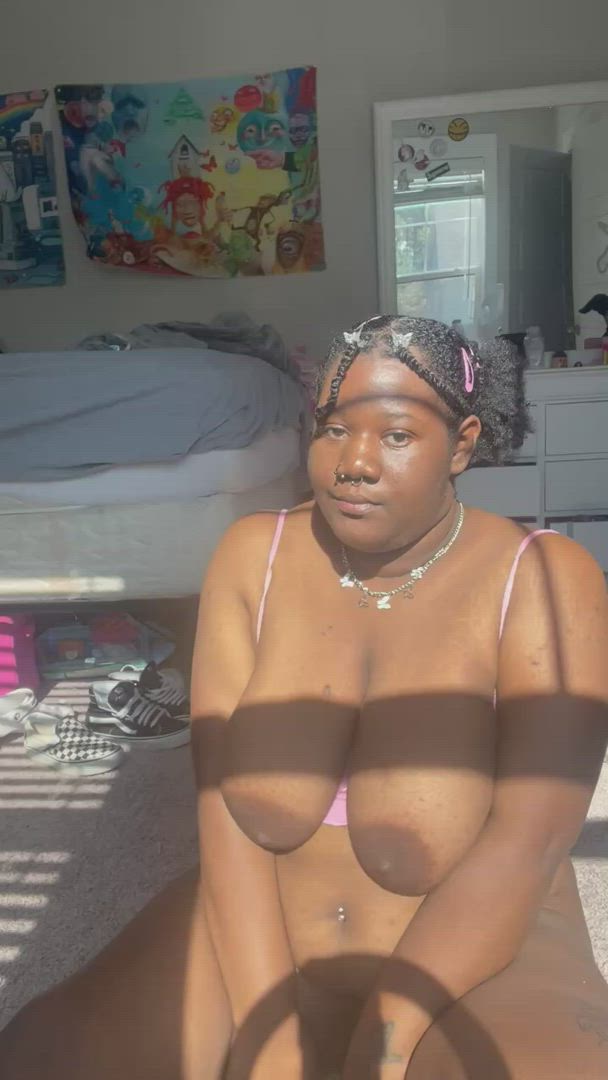 are u into chubby big titty sluts?<3