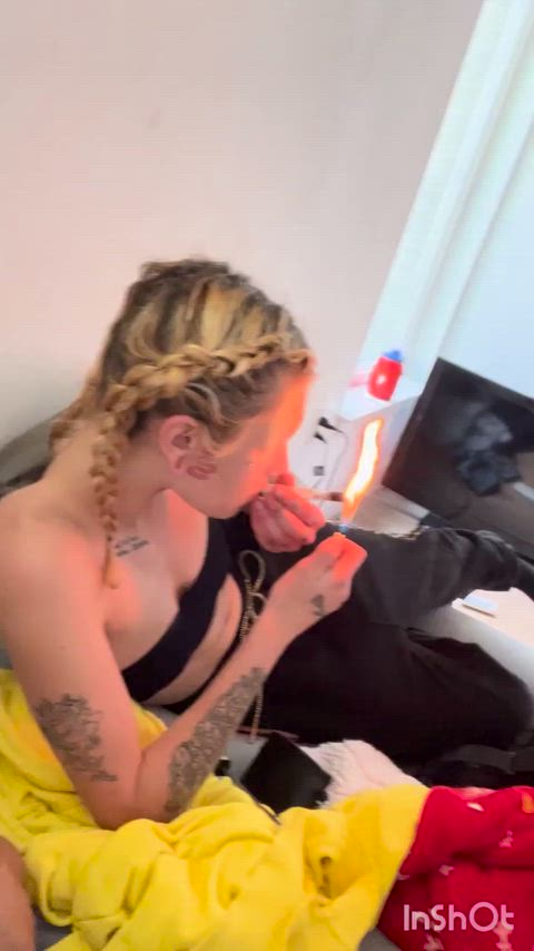 LOVE GETTING MY COCK SUCKED WHILE PEOPLE ARE WALKING BYE. thumbnail
