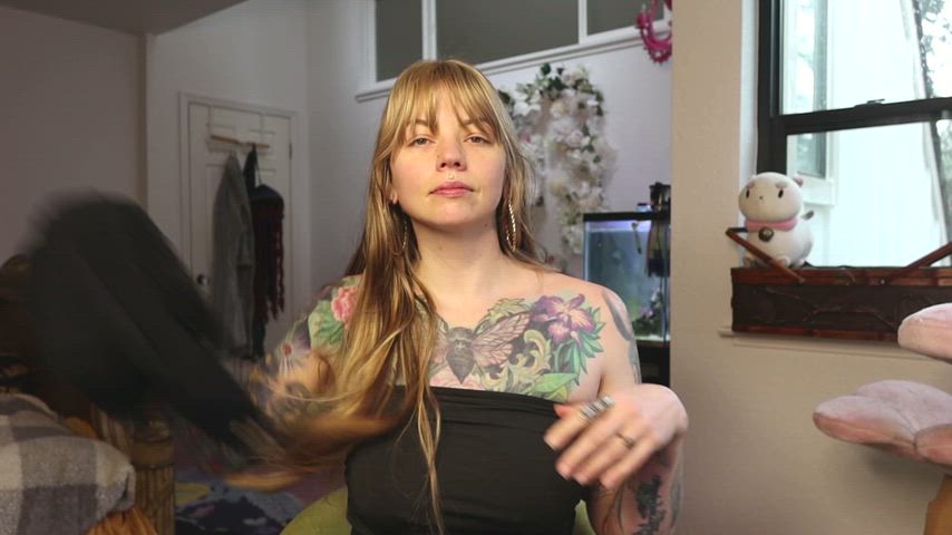 Farting on your dick for help with an essay. Can we be of assistance to each other? [f] OC