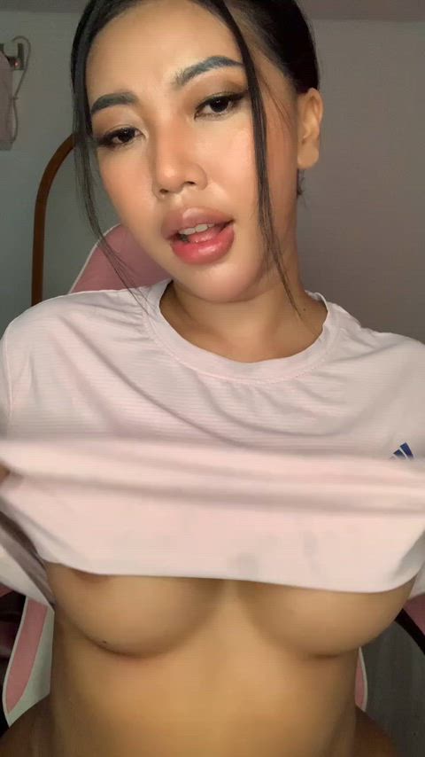 I need to know your true opinion about my nipples