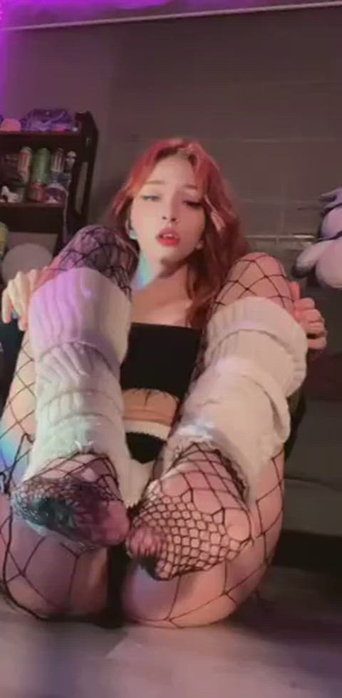 drop a Y for more naughty feet contents from me