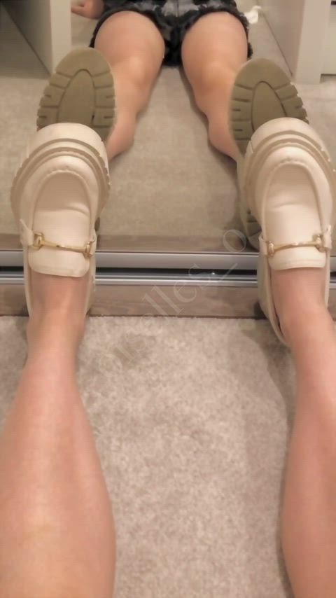 These are so unbreathable it's actually hilarious. The humidity could be 0% and the insides of them would be drenched 💦