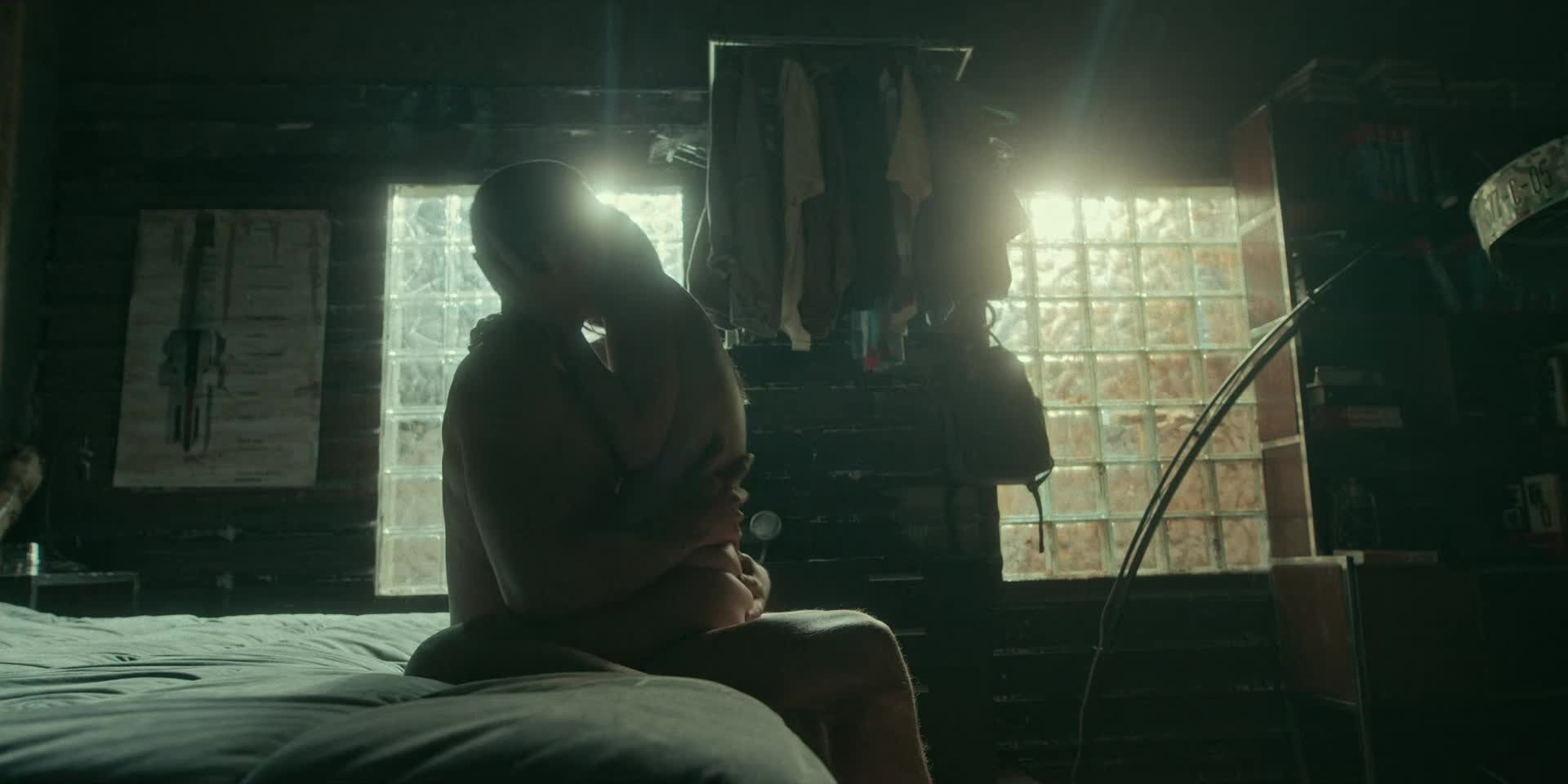 Regina Pavón in Dark Desire AKA Oscuro deseo