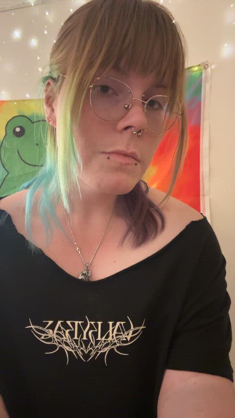 first post back for people to goon to lol ;p [22]