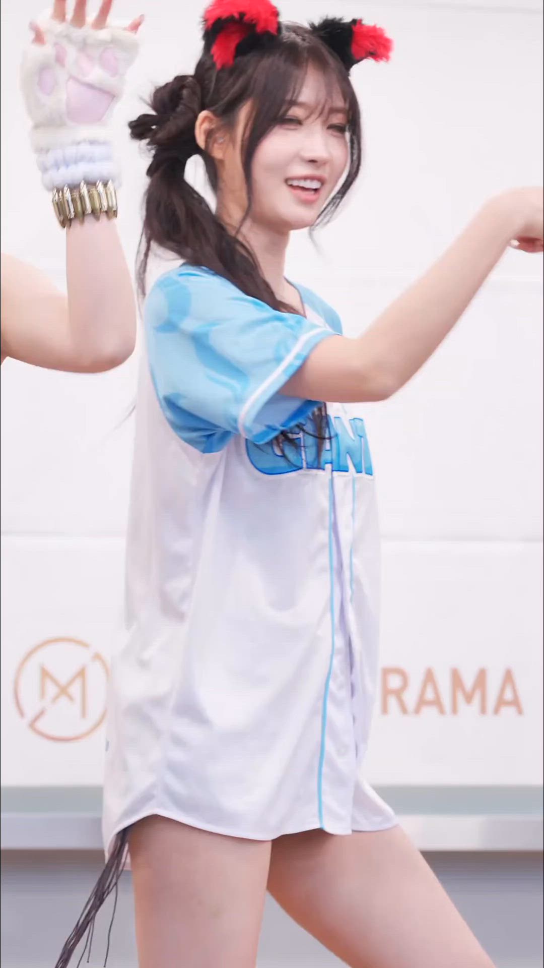 Sihyeon - Everglow