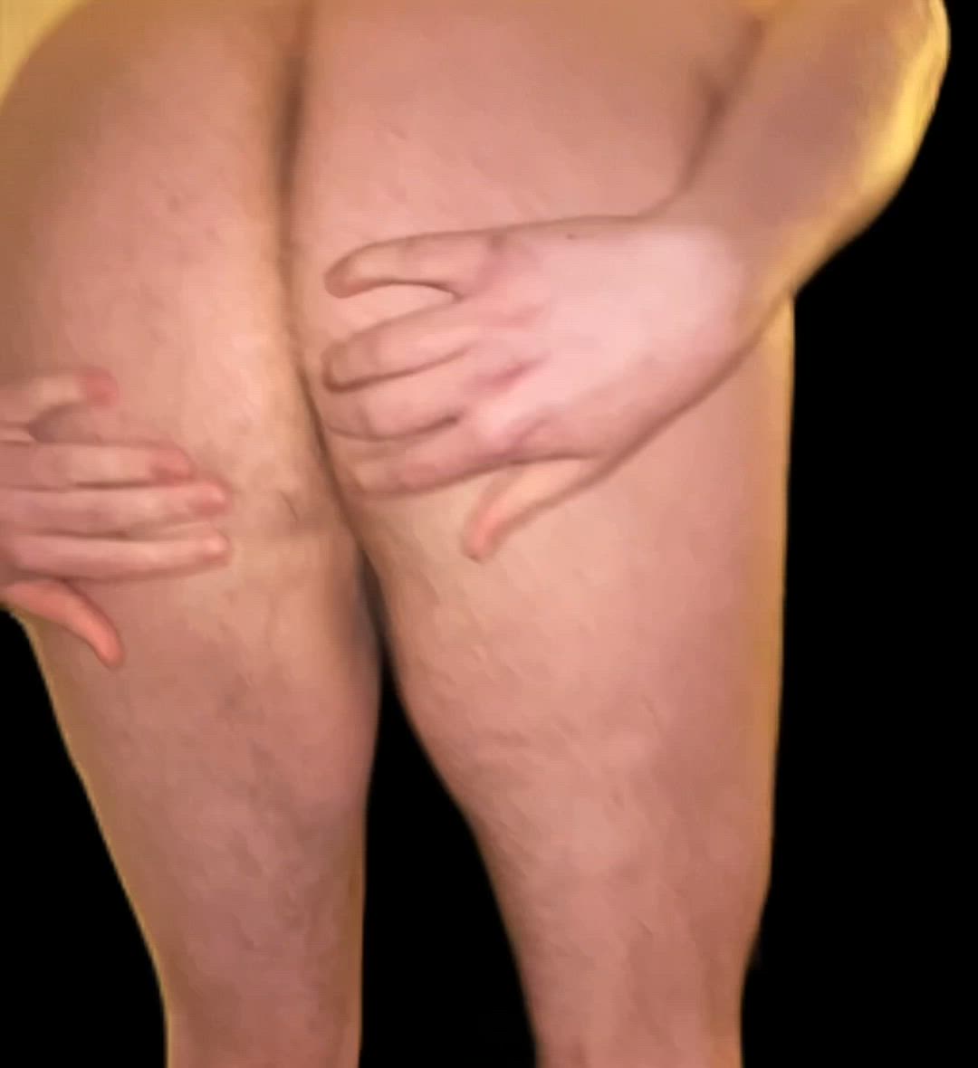 Chubby ass🤪