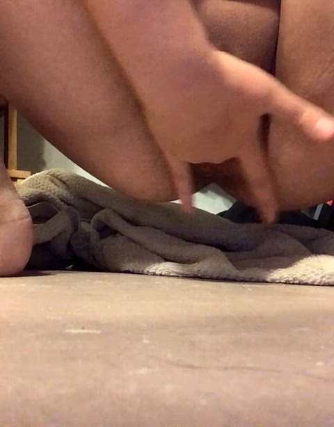 Pissing and squirting 😋