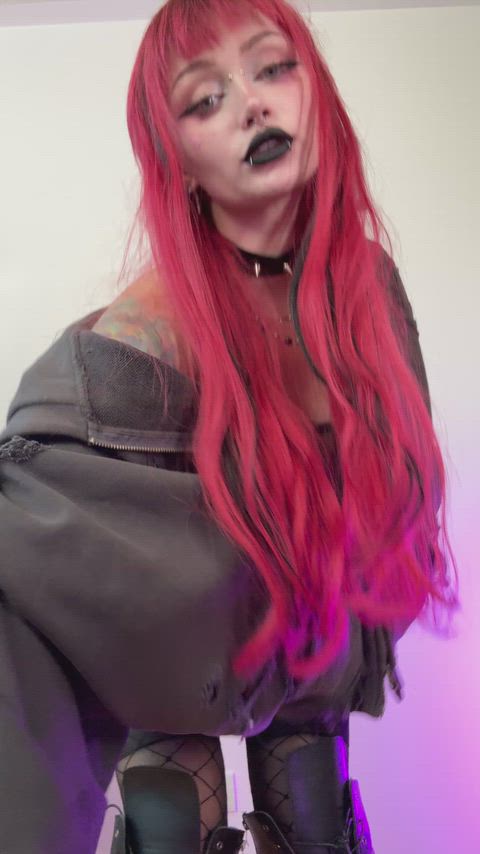 I'm your little redhead hottie