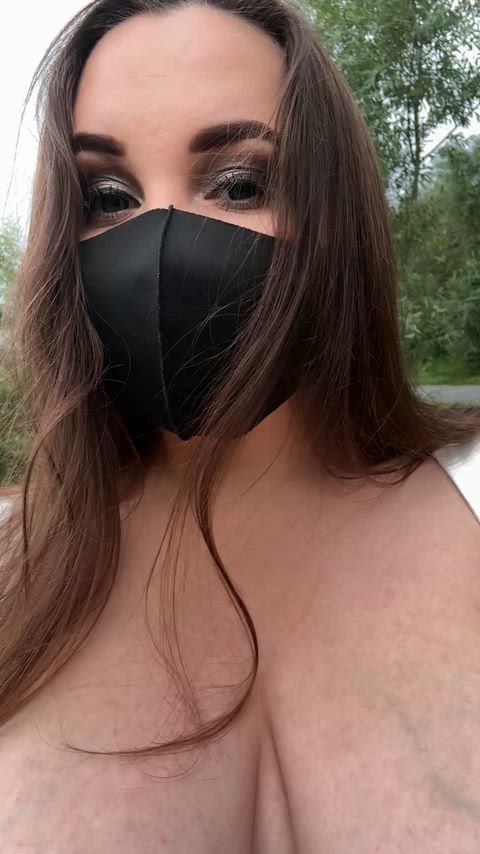 nothing beats creating content for you while I’m out! :)