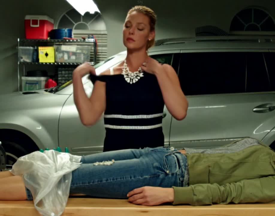 Katherine Heigl tight plot in 