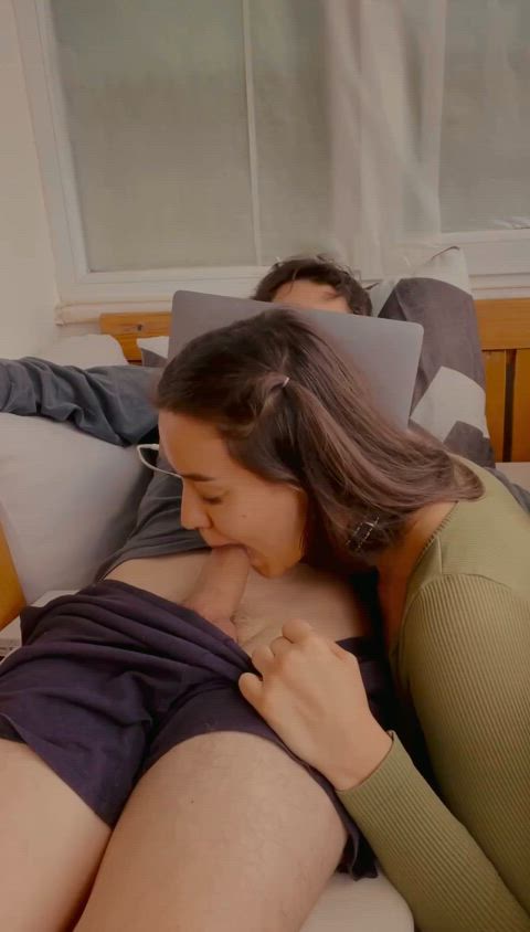 Deepthroat while he's working