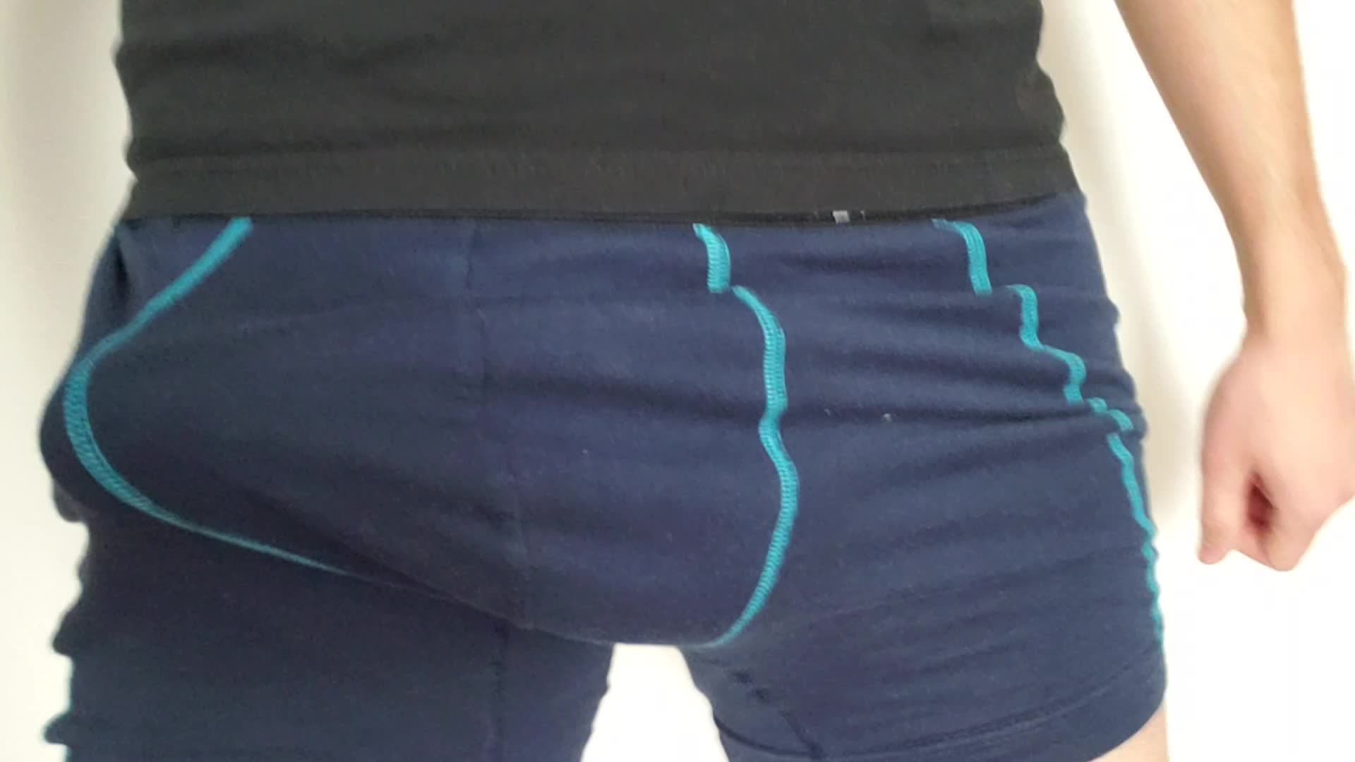 Open wide, I have a gif for you