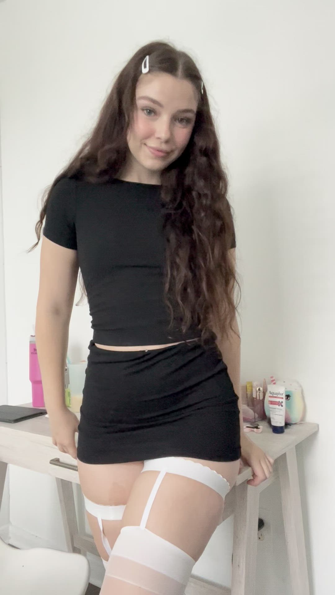 I think my skirt is too short