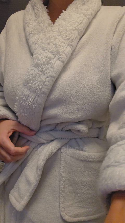 I'm 41, is our age gap too much?