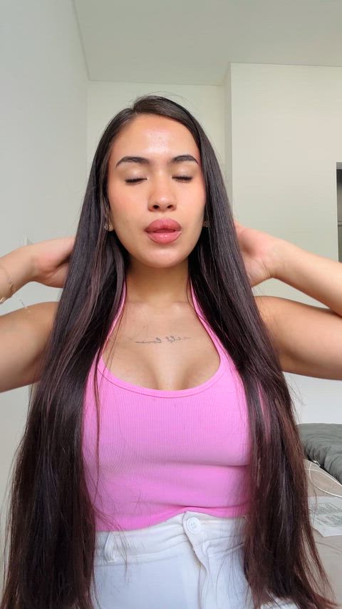 Only natural hair, no fake