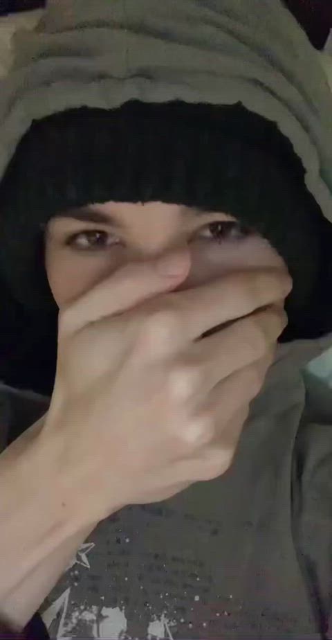 my hole is begging for big dick 😓