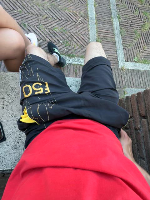 Ultra risky blowjob in park