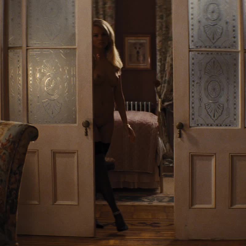 Margot Robbie - The fact that it was her idea to do this scene nude makes it even hotter!