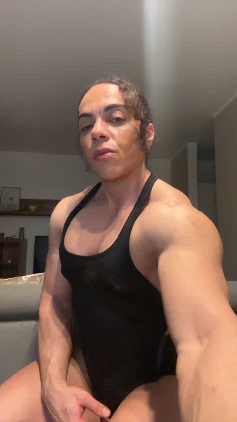 MILFs spotted: smash or pass.?