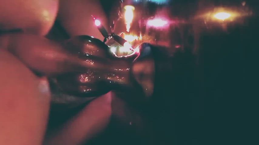 will you help me get the knot in?