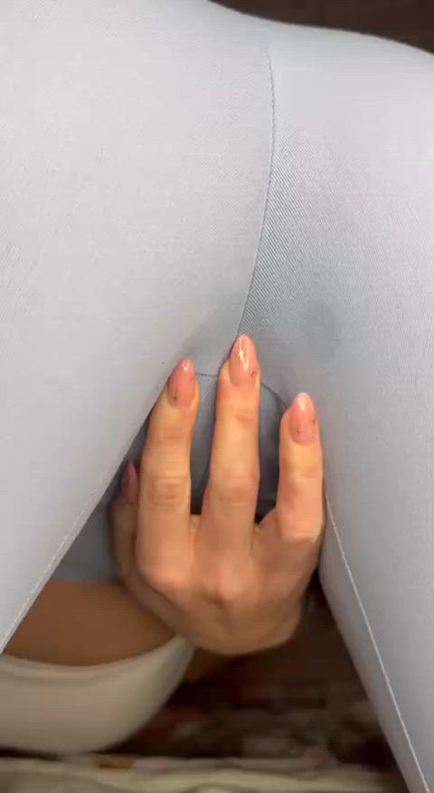 Is my cameltoe cute?