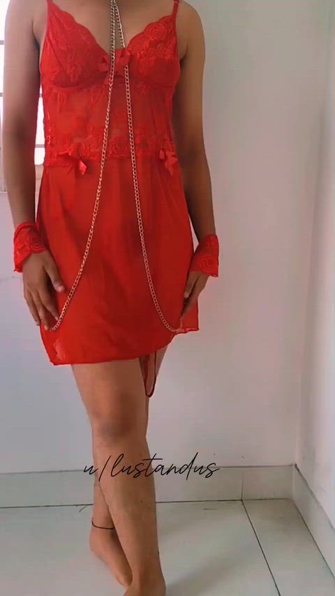 “Lingerie riding up, cheeks spilling out… and you’re still watching 👀🔥”