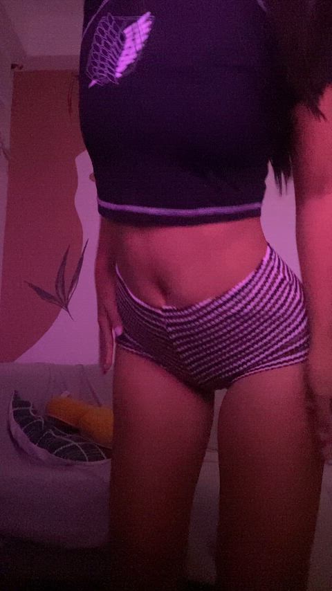 wld u fck an Asian girl like me?