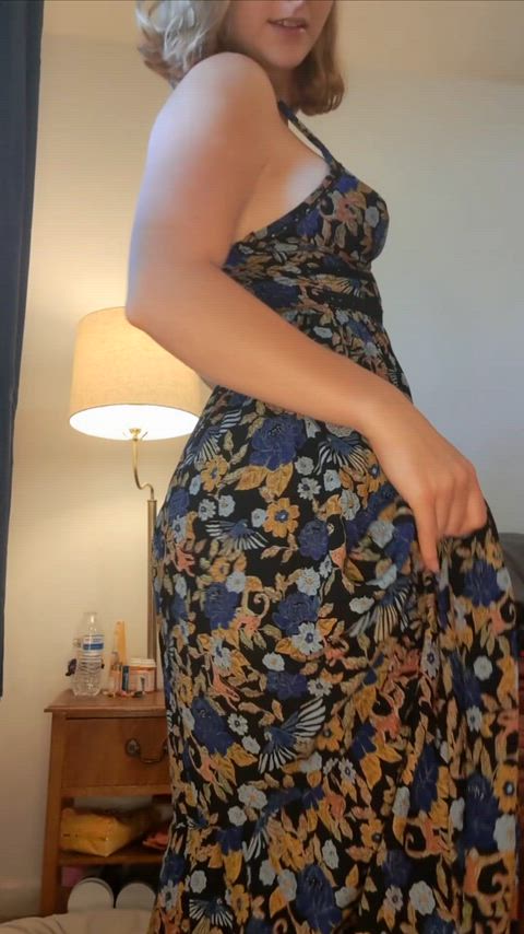 My favorite thing about flowy dresses... it makes bouncing my goods more fun